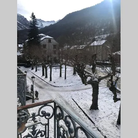 T2 résidence Grand Hotel appt 102 - village thermal montagne Aulus-les-Bains Exterior foto